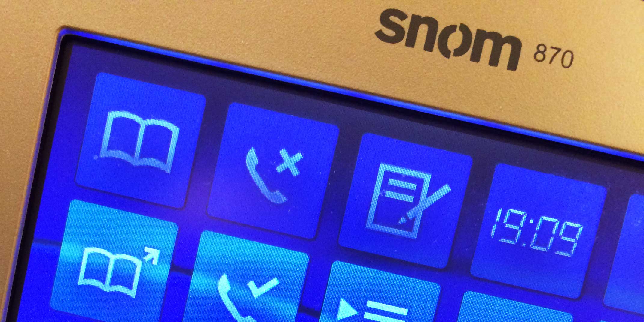 SNOM 870 Display